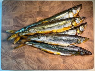 Ресторанные гренки с морской солью: Корюшка Х/К ГОСТ (крупная)